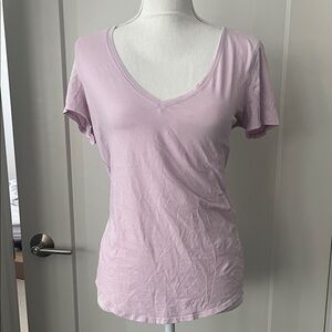 EUC Women’s Lululemon Love V-Neck T-Shirt